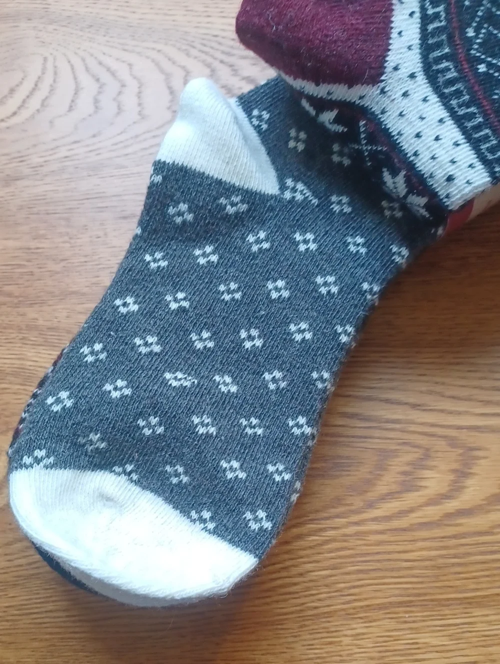 NEW MUK LUKS CREW SOCKS